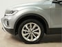 Volkswagen T-Roc 1.5 TSI 150pk DSG Life Edition Carplay/Android Camera keyless Acc Lm Velgen 122