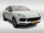 Porsche Cayenne Coupé 3.0 E-Hybrid / Trekhaak / Panoramadak / 360Camera / Head-up / Achterasbesturing / Bose / Keyless / 22'' / Sportchrono / Sportuitlaat / Carbon intr. / DAB / Stoelverwarming / ACC