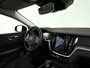 Volvo V60 B3 Momentum Business | Panoramadak | Parkeercamera | Stoel- en Stuurverwarming | Trekhaak