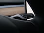 Tesla Model Y Performance AWD 75 kWh 463 Pk Automaat Navigatie / Camera's / Afneembare trekhaak / Leer / Pano-dak / Autopilot / SOH 93,6 %