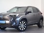Toyota Yaris Cross 1.5 Hybrid 130 Executive/ Teamplayer | Dodehoekdetectie | Parkeersensoren Voor en Achter | Stuurwiel- En Stoelverwarming | Botsherkenning | Grootlichtassistent