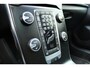 Volvo V40 1.5 T3 Polar+ Sport | Elektrisch Verstelbare Bestuurdersstoel Met Geheugen | Lichtmetalen Velgen 17" | Lederen Bekleding | electronic climate controle | Voorstoelen Verwarmend | Standkachel | Cruise Control | Keyless Entry+ Keyless Start | LED Koplampen | Navigatiesysteem Full Map + Hard Disk | Panoramadak |