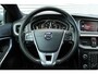 Volvo V40 1.5 T3 Polar+ Sport | Elektrisch Verstelbare Bestuurdersstoel Met Geheugen | Lichtmetalen Velgen 17" | Lederen Bekleding | electronic climate controle | Voorstoelen Verwarmend | Standkachel | Cruise Control | Keyless Entry+ Keyless Start | LED Koplampen | Navigatiesysteem Full Map + Hard Disk | Panoramadak |