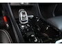 Volvo XC40 T5 AWD Inscription - Panoramisch schuif-/kanteldak - Parkeerverwarming - LED-koplampen - Navigatie - Leder - Elek. bedienbare voorstoelen - Verwarmbare voorstoelen - Verwarmbaar stuurwiel - Parkeersensoren v/a - Parkeercamera - Trekhaak
