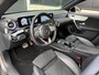 Mercedes-Benz CLA 200 AMG Night / Panorama / Camera / Sfeerverlichting / Cruise