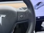 Tesla Model 3 RWD SR plus LFP Accu Trekhaak AutoPilot Leder Panoramadak Adaptive-Cruise Camera's Elektr.-Stuur+Stoelen+Spiegels+Geheugen+Easy-Entry+Verwarmde stoelen Park assistent Pdc WIFI Lane-Assist Speed-Assist Navi LED DAB Voorverwarmen Keyless One-Pedal-Drive Lmv 18" SOH 92% 1e Eigenaar Origineel Nederlandse Auto 1.000kg Trekvermogen