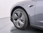 Tesla Model 3 RWD SR plus LFP Accu Trekhaak AutoPilot Leder Panoramadak Adaptive-Cruise Camera's Elektr.-Stuur+Stoelen+Spiegels+Geheugen+Easy-Entry+Verwarmde stoelen Park assistent Pdc WIFI Lane-Assist Speed-Assist Navi LED DAB Voorverwarmen Keyless One-Pedal-Drive Lmv 18" SOH 92% 1e Eigenaar Origineel Nederlandse Auto 1.000kg Trekvermogen