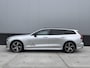 Volvo V60 2.0 T8 AWD R-Design | SOH 98% | Bowers & Wilkins | Panorama | Trekhaak | 360 Camera | BTW | Long Range