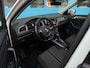 Volkswagen T-Roc 1.5 TSI Style Business Panoramadak | Trekhaak | Achteruitrijcamera