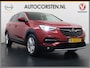 Opel Grandland X AUT-8 T131pk Innovation Trekhaak LED Navi 17"lm Keyless 1/2Leer AGR-Comfort-Stoel+Verwarmd l Apple/Android Pdc Dab Ecc Tel. Isofix Mistlampen Priv.Glass Blindspot Lane-dep. Bordherk. Usb Bluetooth CruiseControl Licht-/Zichtpakket Elek.Inkl.spiegels Elek.Ramen Led 17''LM 1.2 Turbo Business Elegance NL-auto EURO 6 Origin.NLse auto Volledig Dealer onderhouden 1300kg trekvermogen € 39.000,- nieuw