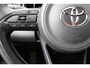 Toyota Yaris Cross HYBRID 115 FIRST EDITION LED KOPLAMPEN STUUR-STOEL-RUITENWISSER VERW. KEYLESS PRIVACYGLASS APPLE/ANDROID