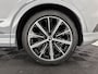 Audi Q4 e-tron 40 S-edition 77 kWh [ 3-Fase-11kW ] {SOH-89%} (INCL-BTW) *HEATPUMP | LEATHER-FABRIC | MATRIX-LED | ADAPTIVE-CRUISE | HEATED-SPORTSEATS | AMBIENTLIGHT | DIGI-COCKPIT | CAMERA | KEYLESS | DAB+ | NAVI-FULLMAP | TOWBAR | PRIVACYGLASS | 20"AL