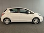 Toyota Yaris 1.5 Hybrid Active AUTOMAAT Rijklaar + 12 maanden Bovag-garantie Henk Jongen Auto's in Helmond,  al 50 jaar service zoals 't hoort!
