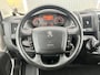 Peugeot Boxer 335 2.0 BlueHDI L2 Euro 6 Fassi laadkraan Airco Trekhaak 2500kg trekgewicht Kastinrichting 3-Persoons P-up Pick-up Open laadbak