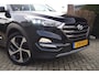 Hyundai Tucson 1.6 T-GDi Premium 4WD Autom Panodak Leder Stoel/Stuur en A Bankverw Navi Camera Xenon Clima Cruise 2x PDC LMV ENZ,
