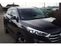 Hyundai Tucson 1.6 T-GDi Premium 4WD Autom Panodak Leder Stoel/Stuur en A Bankverw Navi Camera Xenon Clima Cruise 2x PDC LMV ENZ,