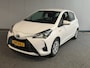 Toyota Yaris 1.5 Hybrid Active Rijklaar + 12 maanden Bovag-garantie Henk Jongen Auto's in Helmond,  al 50 jaar service zoals 't hoort!