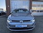 Volkswagen Golf 1.0 TSI 116pk Comfortline Facelift DSG Inparkeren Stlvw 16 inch Garantie