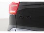 Volvo XC40 B3 Ultra Black Edition | Panoramadak | Trekhaak | 360° Camera | ACC | Stoel+Stuurverwarming | 20 Inch