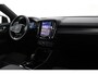 Volvo XC40 B3 Ultra Black Edition | Panoramadak | Trekhaak | 360° Camera | ACC | Stoel+Stuurverwarming | 20 Inch