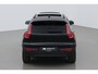 Volvo XC40 B3 Ultra Black Edition | Panoramadak | Trekhaak | 360° Camera | ACC | Stoel+Stuurverwarming | 20 Inch