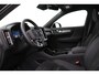Volvo XC40 B3 Ultra Black Edition | Panoramadak | Trekhaak | 360° Camera | ACC | Stoel+Stuurverwarming | 20 Inch