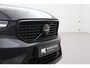 Volvo XC40 B3 Ultra Black Edition | Panoramadak | Trekhaak | 360° Camera | ACC | Stoel+Stuurverwarming | 20 Inch