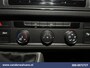Volkswagen Crafter 2.0 TDI 141pk L3H3 L2H2 Euro6 Airco | 3000kg Trekhaak | Cruisecontrol | Chauffeursstoel Bijrijdersbank