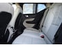 Volvo XC40 B4 197pk Plus Dark | Verwarmde vooruit | Extra getint glas