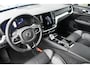 Volvo V60 T6 350pk AWD Plus Dark | Trekhaak | 360 | Verwarmde voorruit