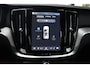 Volvo V60 T6 350pk AWD Plus Dark | Trekhaak | 360 | Verwarmde voorruit