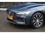 Volvo V60 T6 350pk AWD Plus Dark | Trekhaak | 360 | Verwarmde voorruit