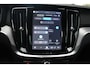 Volvo V60 T6 350pk AWD Plus Dark | Trekhaak | 360 | Verwarmde voorruit