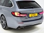 BMW 5-Serie Touring 530e Executive Luxury | Panoramadak | Leder | Camera | Keyless | Sfeerlicht | Virtual | DAB | Carplay