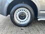 Volkswagen Transporter 2.0 TDI L1H2 BTW en BPM VRIJ!! Ex overheid Airco Cruise controle Kantoorinrichting 2-Persoons Sitebars Euro 5 Dealer onderhouden (Complete onderhoudshistorie aanwezig) Ideaal voor ombouw naar camper!!