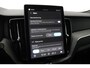 Volvo XC60 T6 Plug-in hybrid Ultra Black Edition | Trekhaak | Panoramadak | Head-Up | 360 Camera | Stoel+Stuurverwarming | 21 Inch