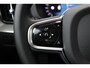 Volvo XC60 T6 Plug-in hybrid Ultra Black Edition | Trekhaak | Panoramadak | Head-Up | 360 Camera | Stoel+Stuurverwarming | 21 Inch