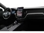 Volvo XC60 T6 Plug-in hybrid Ultra Black Edition | Trekhaak | Panoramadak | Head-Up | 360 Camera | Stoel+Stuurverwarming | 21 Inch