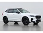 Volvo XC60 T6 Plug-in hybrid Ultra Black Edition | Trekhaak | Panoramadak | Head-Up | 360 Camera | Stoel+Stuurverwarming | 21 Inch