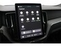 Volvo XC60 T6 Plug-in hybrid Ultra Black Edition | Trekhaak | Panoramadak | Head-Up | 360 Camera | Stoel+Stuurverwarming | 21 Inch
