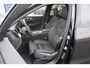 Volvo XC60 T6 350PK Automaat AWD Ultra Black Edition stoelmassage - en ventilatie / Adaptieve cruise control / Harman Kardon / BLIS / Panoramadak / Apple carplay / Parkeersensoren met 360 camera / Elektrisch bedienbare achterklep / Elektrisch verstelbare voorstoelen met geheugen / Stoel en stuurwielverwarming / 21” velgen / Getinte ramen vanaf de B-stijl