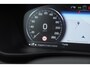 Volvo XC40 T3 163PK Automaat R-Design Adaptieve cruise control / Leder met alcantara bekleding / Parkeersensoren met camera / Trekhaak / stoel - en stuurverwarming / Apple carplay