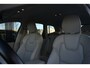 Volvo XC60 T5 250pk Momentum | Trekhaak | Leder | Keyless | 19''