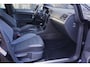 Volkswagen Golf 1.0 TSI Highline Business R