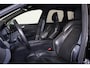 Volvo XC60 T5 AWD R-Design - Panorama/schuifdak - IntelliSafe Assist & Surround - Adaptieve LED koplampen - Parkeercamera achter - Verwarmde voorstoelen, stuur & achterbank - Parkeersensoren voor & achter - Elektr. bedienb. bestuurdersstoel met geheugen - Schakelpaddles aan stuur - Volvo On Call - Standkachel - Extra getint glas - 19' LMV
