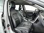 Volvo V70 T4 Momentum | Airco | Cruise control | Stoelverwarming | Trekhaak