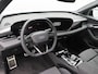 Audi Q6 e-tron S edition 100 kWh | 388 PK | Carbon spoiler | 21 inch | Privacyglas | Luchtvering | Matrix Led |