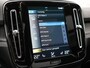 Volvo XC40 T5 Ultimate Dark PHEV 263pk Dealer O.H. | Panodak | Adaptive Cruise | 360 Camera | Harman / Kardon | Alcantara Sportstoelen Memory & Verwarmd | Stuur Verwarmd | Apple Carplay | Keyless | Virtual | Navigatie | DAB | Plug In Hybrid