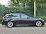 BMW 3-Serie Touring M Sport INCL BTW Apple CarPlay Trekhaak Zwart LED Evo GR Navi 2e eigenaar Breedset M Velgen Garantie