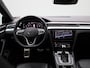 Volkswagen Arteon Shooting Brake 1.4 TSI eHybrid R-Line 218 PK | SoH 94% | Lederen Stoelen | Panorama Dak | 360 Camera | 19 Inch Lichtmetaal | Navigatiesysteem Discover Pro | Plug-In | Stuurwielverwarming | Stoelverwarming | Side Assist | Park Assist | Achterklep Elektrisch